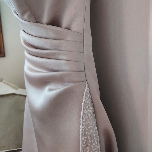 Maggie Sottero Wedding Dress - Picture 10 of 16